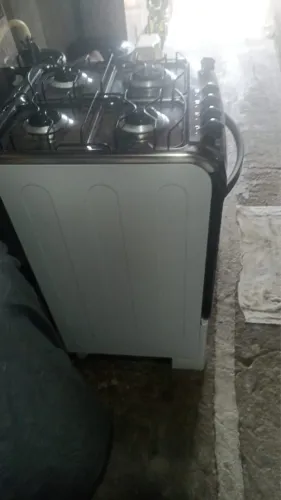 Fogão 4 bocas Electrolux em ótimo estado conservado acendedor elétrico 600 reias