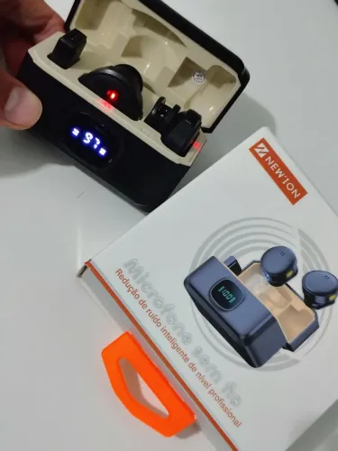 Microfone de lapela sem fio com redutor de ruído (usado apenas 1 vez)