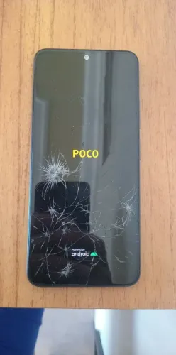 Cecular poco trincado a tela ms funciona normal 