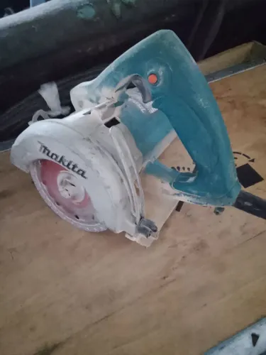 Makita