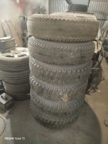 Roda com pneu f4000 f1000