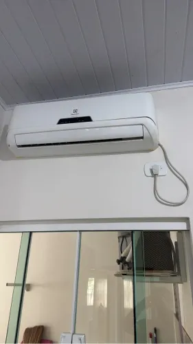 Ar condicionado Eletrolux inverter . 12 mil btu
