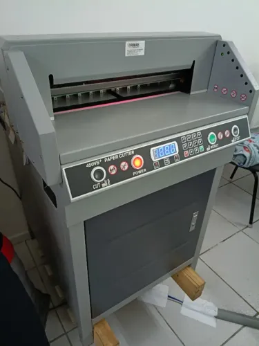 Guilhotina Elétrica 450VS+ Corte Papel