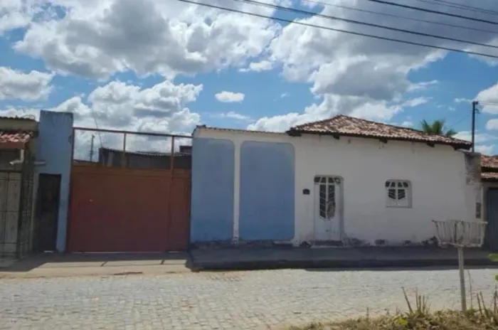 CASA RESIDENCIAL em SANTA MARIA DA VITÓRIA - BA, Planalto