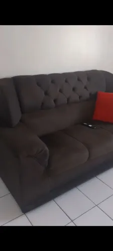 Conjunto de sofás marrom em ótimo estado ? elegante e confortável