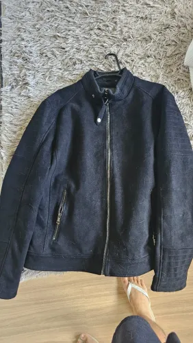 Casaco preto simples, tamanho P