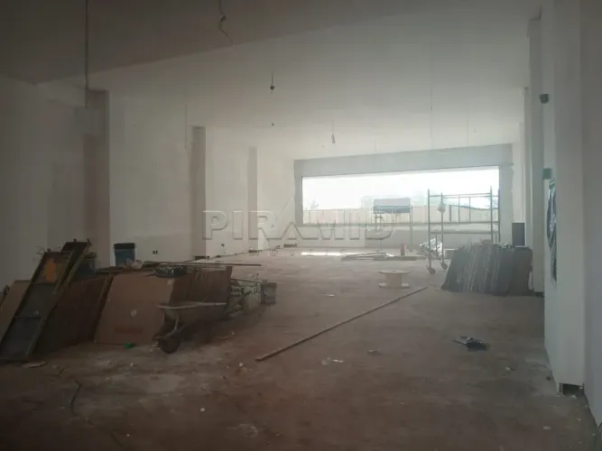 Imóvel comercial em construção, bairro Vila do Golf, Zona Sul em Ribeirão Preto/SP.