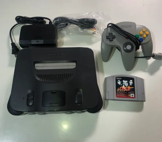Nintendo 64 modelo Americano