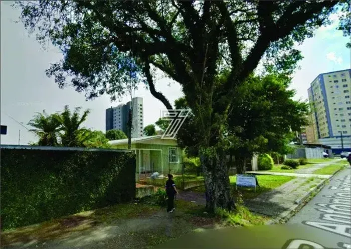Terreno a venda Capao Raso com 598 m2 ZR4 prox santuario Sao Jose