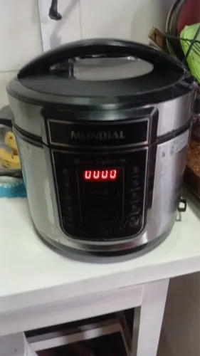 Panela de pressão elétrica