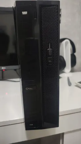 CPU i3 8G 300GB armazenamento