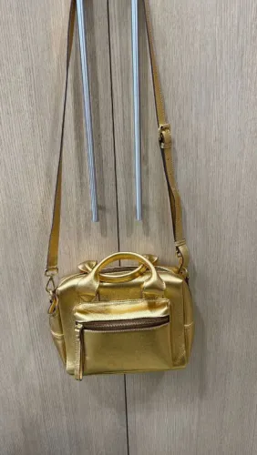 Bolsa dourada feminina 
