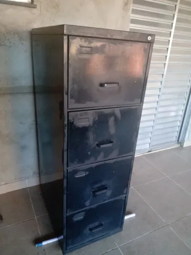 Arquivo de aço 4 gavetas