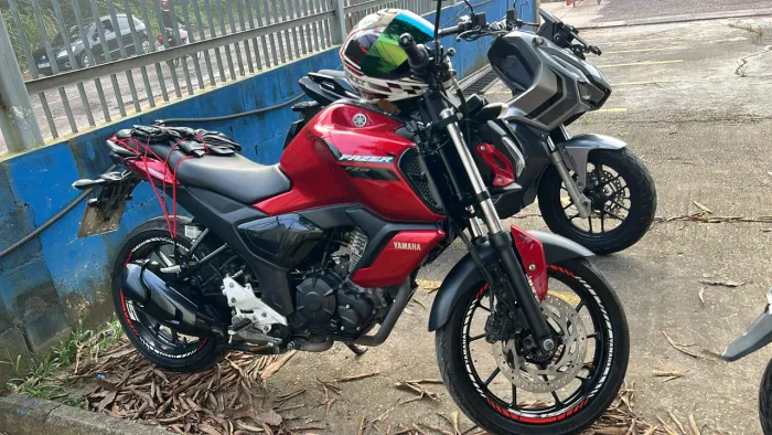 FZ15