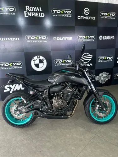 YAMAHA MT 07 EXTRA