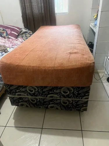 Box de solté + colchão 