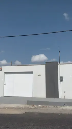 Imóvel disponível para locação, possui 125m² com 2 suítes, bairro Nova Aldeota - Itapipoca