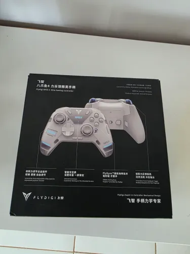 Controle Flydigi Apex 4 P/ Windows, Switch, Android, Branco