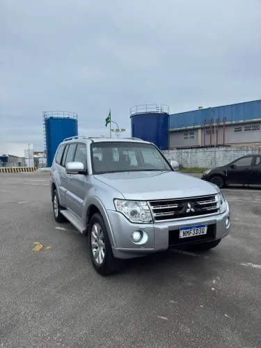 Mitsubishi Pajero HPE Full 3.2 4X4 T.i.dies. 5P AUT 2010