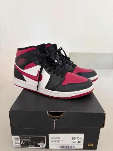 Nike Jordan 1 Mid
