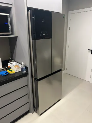 Geladeira Electrolux IM7S French Door Inverter 484L Inox - NOVA
