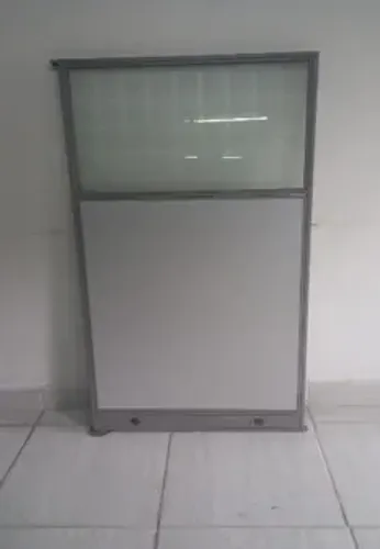09 divisórias de 0,80 X 1,60 de altura