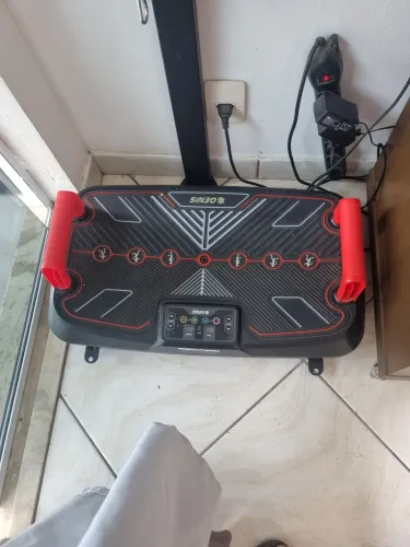 Plataforma Vibratório Semi Nova Marca Genid