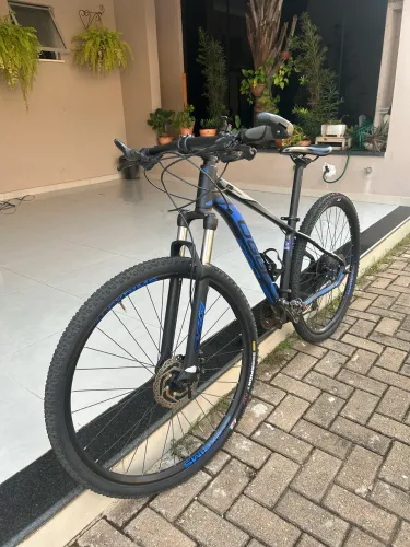 Bike/Bicicleta Oggi Big Wheel 7.0 Aro 29 pronta para alta performance.