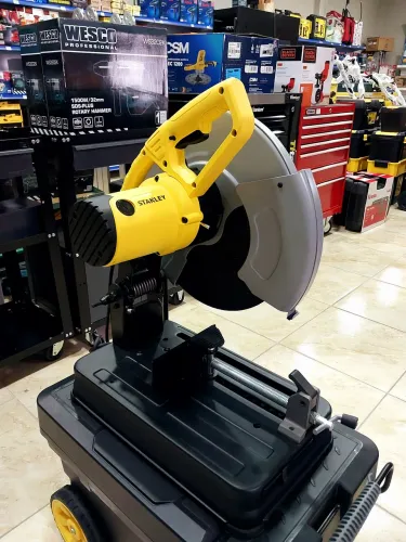 Policorte para metal 2200w Profissional Stanley (Loja)
