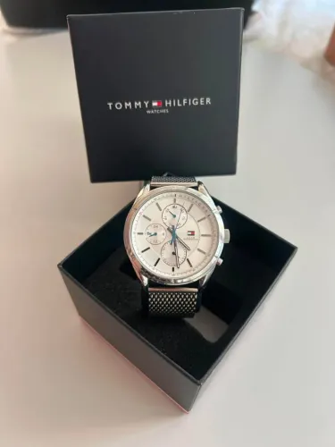 Lindo relógio Tommy Hilfiger - Mod. TH 247.1.14.1839 - Impecavelmente Novo!