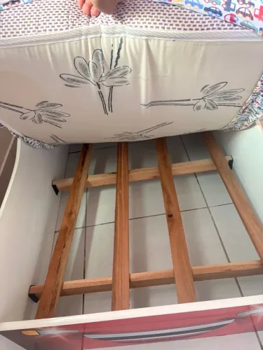 Cama carro mcqueem