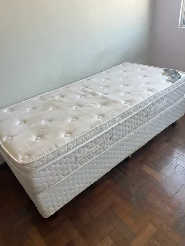 Cama solteiro