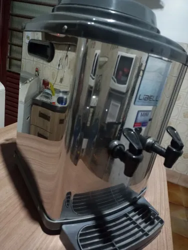 Bebedor de água em inox
