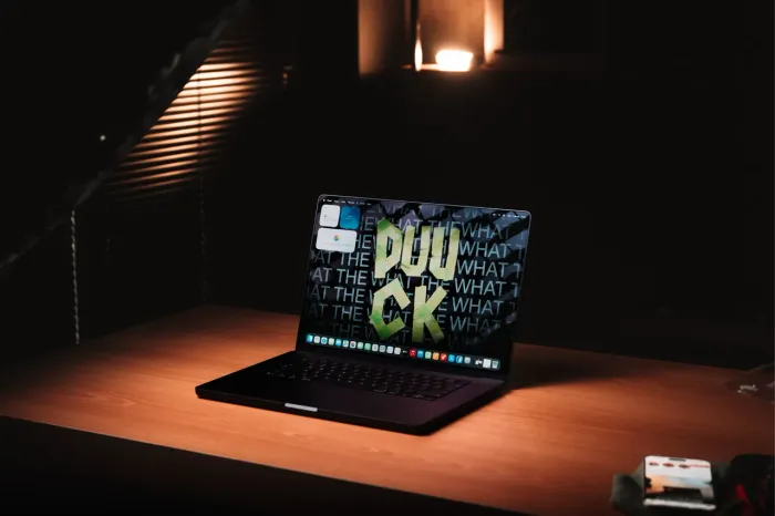 MacBook Pro M5 Max 128GB 2TB 16 Pronta entrega