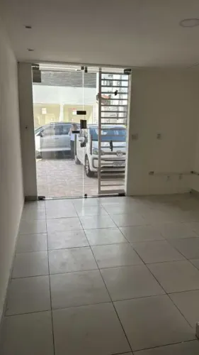 Alugo Casa Comercial Premium no Tirol | 8 Salas -Cavalcanti Corretor CL5787
