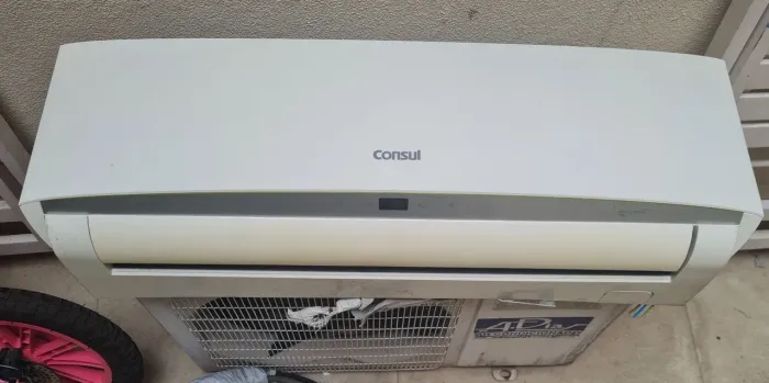 Ar-Condicionado Consul Inverter 9.000 BTUs Frio - Modelo CB009C88 - Excelente Estado