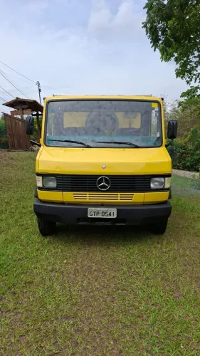 MERCEDES 709 1995 BASCULANTE