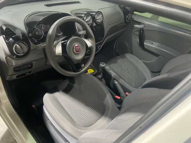 Fiat Palio Attractive 1.0 EVO Fire Flex 8V 5P 2014