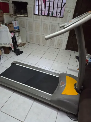 Esteira Ergométrica Athletic advanced 410EE