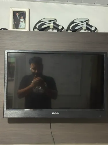 TV de led- CCE 28
