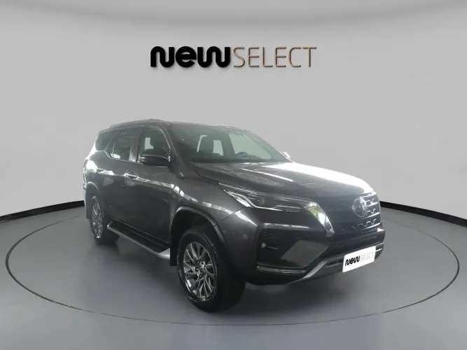 Toyota Hilux SW4 SRX 4X4 2.8 TDI 16V Dies. Aut. 2021