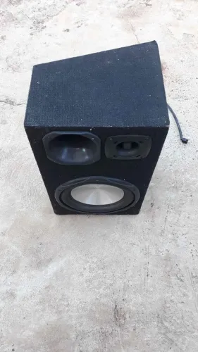 Som automotivo trio