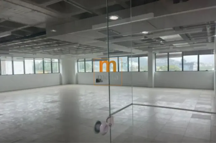 Sala comercial de 167m², no Techno Towers, com vista mar, no João Paulo