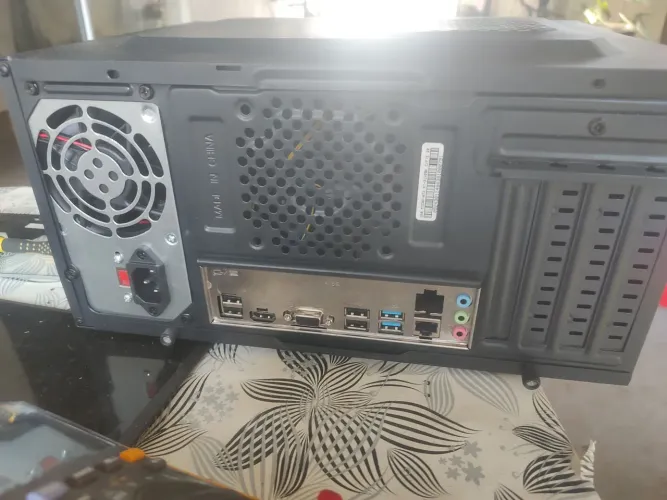 Computador core i3 3 geração 8gb ram DDR3. Ssd 240gb com windows e office ativado