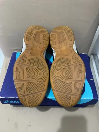 Tênis asics