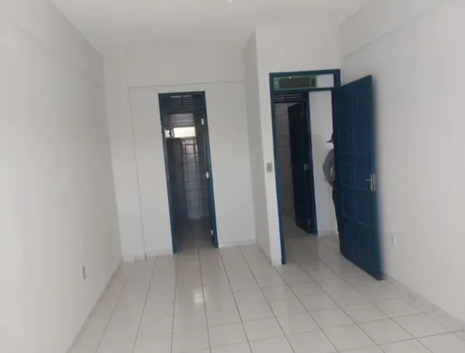 Aluga-se apto prox faculdade medica Uern com 2/4