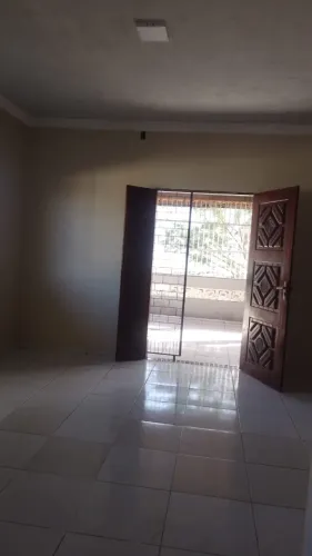 Alugo apartamento (Bairro São Bento)