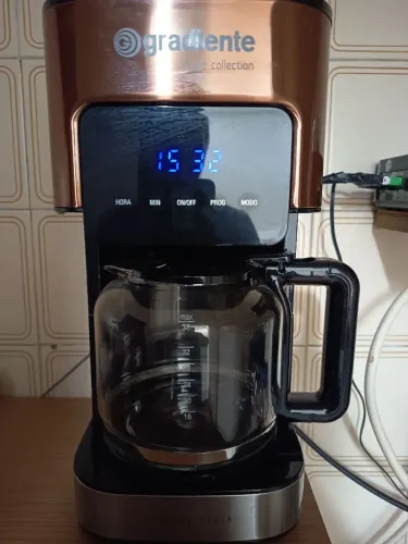 Cafeteira Digital Programável Supreme Touch 800w Gradiente