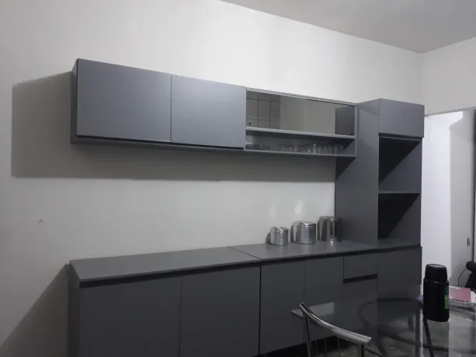 Armário de cozinha completo