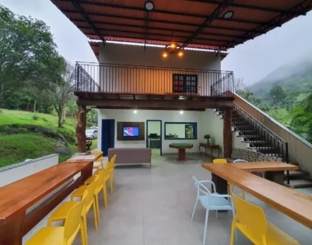 Casa para locação TEMPORADA, em Alfredo Chaves, Piscina, 8 Suítes, a partir de R$600/dia